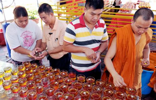 KL21_03052012_PERSIAPAN_WESAK