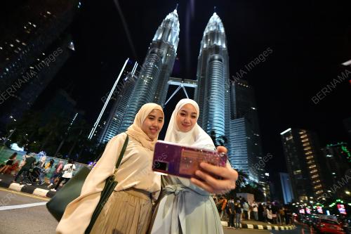 TINJAUAN CUTI UMUM AIDILFITRI