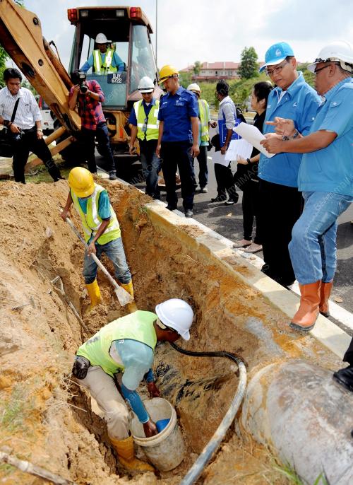KL21_03072012_POTONG_AIR