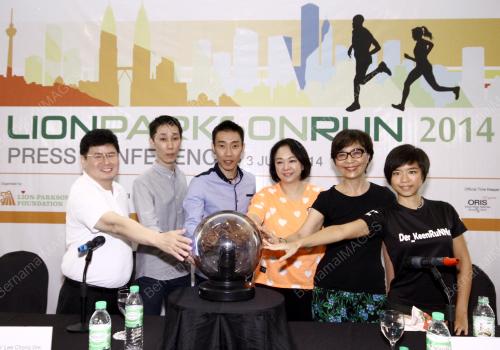 KL21_03072014_LION_PARKSON