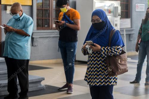 HINA YDPA MENERUSI FACEBOOK