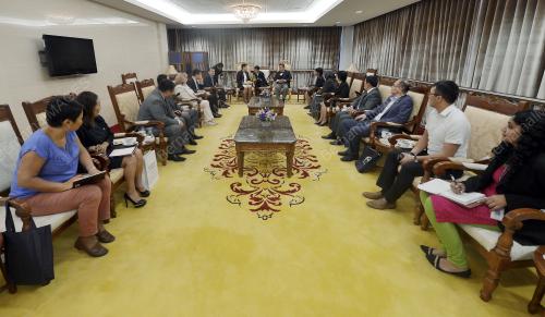 KL21_03122015_KYRGYZ_PARLIMEN
