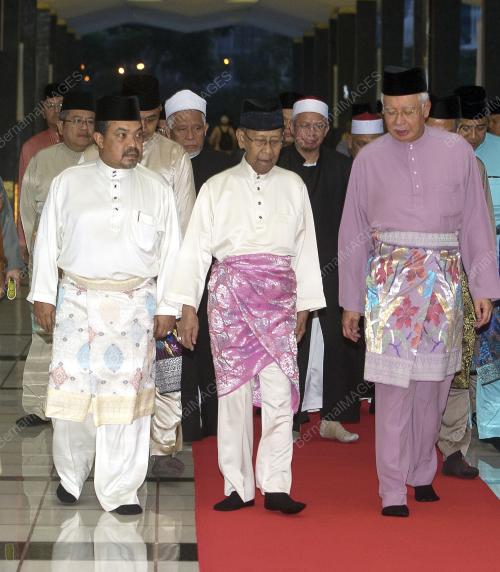 KL21_04062015_AGONG