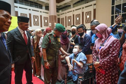 AL SULTAN ABDULLAH RI'AYATUDDIN AL MUSTAFA BILLAH SHAH