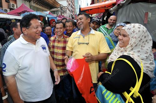 KL21_04082013_LAWAT_BAZAR