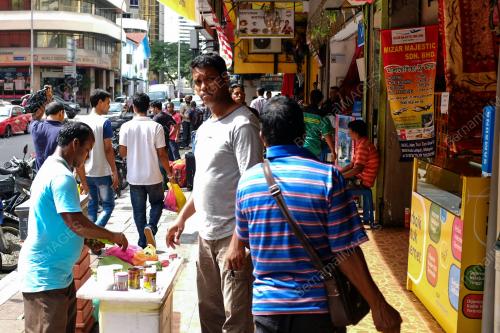 KL21_07012017_WARGA_ASING