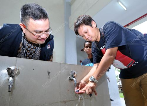 KL21_05052013_PEMERHATI
