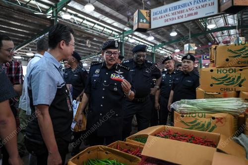 KL21_05122017_PASAR_BORONG_BN201712043315