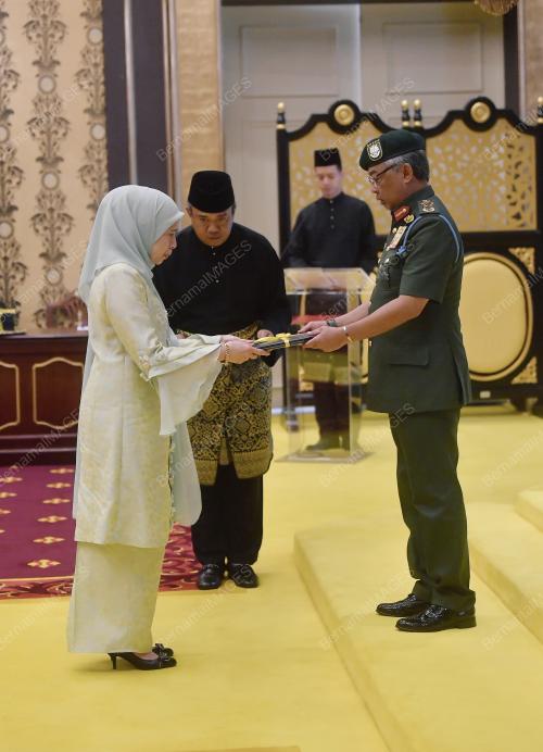 AL SULTAN ABDULLAH RI'AYATUDDIN AL-MUSTAFA BILLAH SHAH