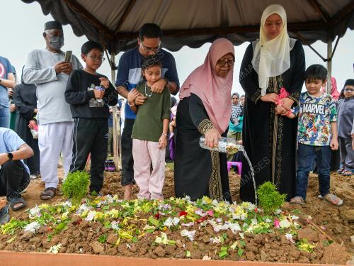 PENGEBUMIAN ALLAYARHAM SITI NOR HAFIZA KAMARUDIN