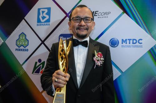 DATUK NORHALIM YUNUS