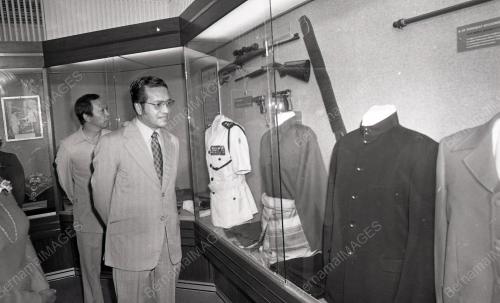 MAHATHIR MOHAMAD