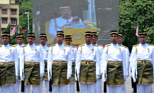 KL21_06052017_AGONG_BN201705052556
