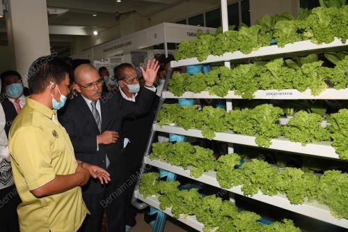 DATUK SERI DR RONALD KIANDEE