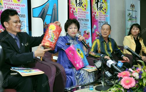 DATUK_SERI_DR_NG_YEN_YEN