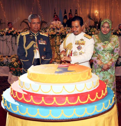 TUANKU MIZAN ZAINAL ABIDIN