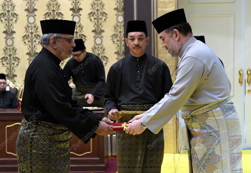KL21_06112017_AGONG