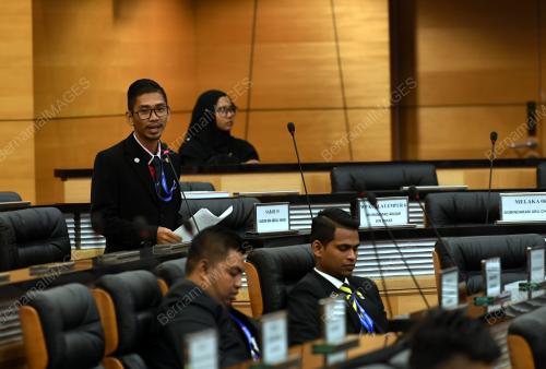 KL21_07022018_PARLIMEN_BN201802068165