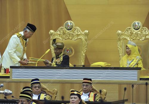 KL21_07032016_AGONG_PARLIMEN