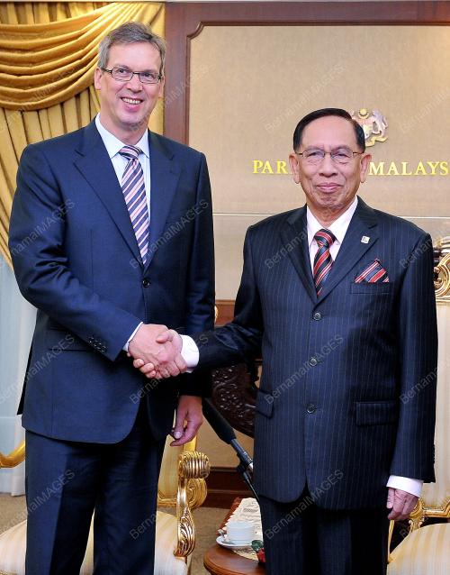 KL21_07082012_PARLIMEN_2