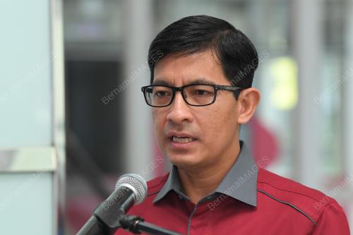 MOHD MUAZZAM MOHAMED