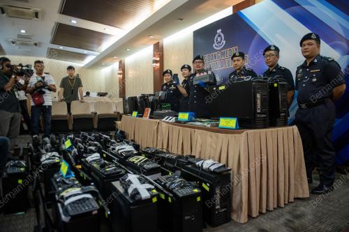 DATUK SERI MAZLAN LAZIM