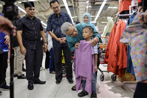 TAN SRI DR MOHD DAUD BAKAR