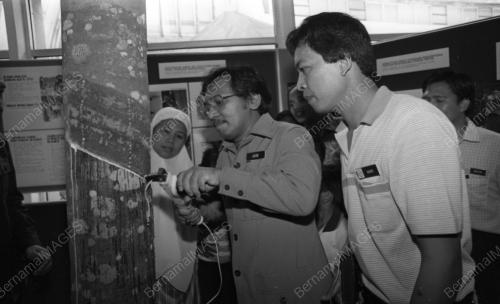 KL21_08052015_PAMERAN
