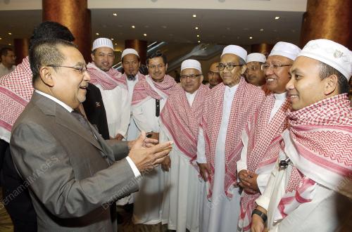 KL21_08082016_HAJI