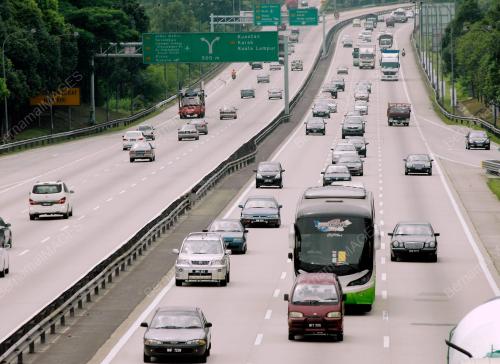 BALIK KAMPUNG SEMPENA AIDILFITRI