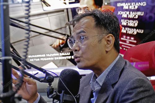 MUHAMMAD YAZURIN SALLIJ