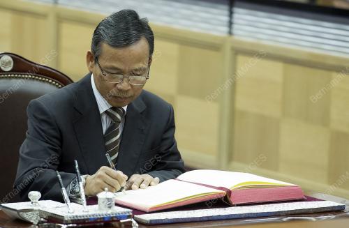 KL21_08122014_PARLIMEN