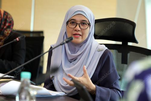 ZUAIDA ABDULLAH