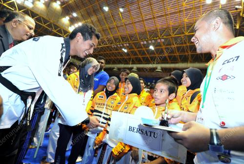 KL21_09112013_TAEKWONDO