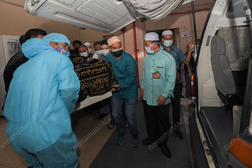 JENAZAH MANGSA HELIKOPTER TERHEMPAS 