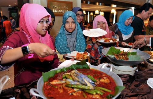 KL21_10072013_BERBUKA_PUASA