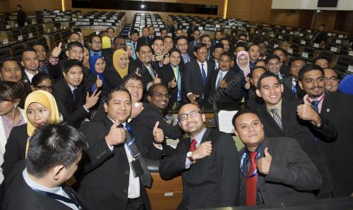 KL21_10082016_PARLIMEN