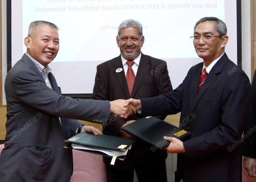 KL21_10112014_UNIRAZAK