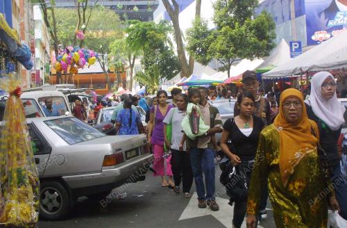 PERSIAPAN DEEPAVALI_