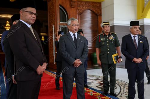 AL-SULTAN ABDULLAH RI'AYATUDDIN AL-MUSTAFA BILLAH SHAH