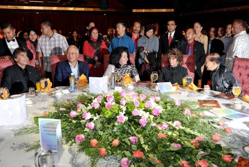 KL21_11112012_ARTIS1