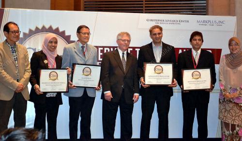 KL21_12042012_CARE_AWARD