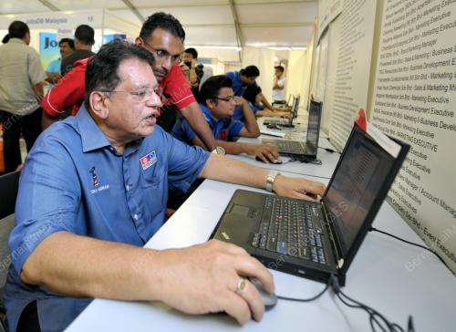 KL21_12052012_KARNIVAL_UMNO