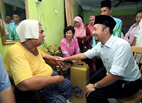 MUKHRIZ TUN MAHATHIR