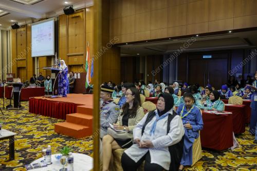 DATUK SERI DR WAN AZIZAH WAN ISMAIL
