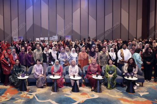 DATUK SERI NANCY SHUKRI