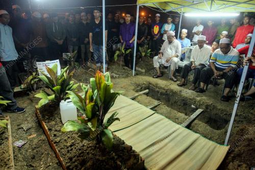KL21_13052017_JENAZAH