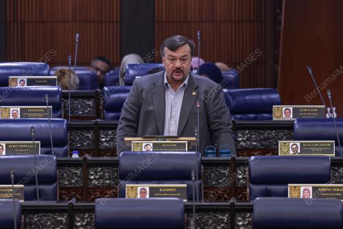 SENATOR DATUK SERI AMIR HAMZAH AZIZAN