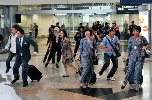 KL21_14012012_MAS_FLASH_MOB