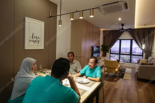 PELANCARAN PANGSAPURI INTANA RIA 3